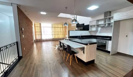 Sobrado 3 quartos para aluguel no Bairro COUNTRY em CASCAVEL por R$ 4.700,00
