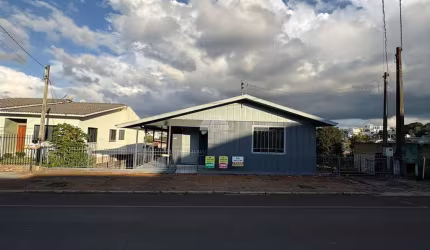 Casa com 4 quartos para alugar na Rua Tocantins, 158, São Vicente, Pato Branco, 170 m2 por R$ 2.900