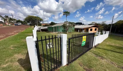 Casa com 3 quartos para alugar na Rua Gelmino Martignoni, 622, São Francisco, Pato Branco, 80 m2 por R$ 1.100