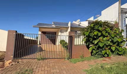 Casa com 2 quartos para alugar na Rua Amália del Col, 204, Planalto, Pato Branco, 55 m2 por R$ 1.350