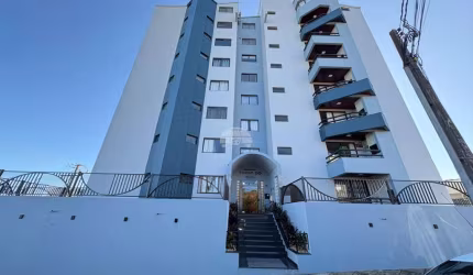 Apartamento com 3 quartos para alugar na Travessa Pinheiro Machado, 25, Centro, Pato Branco, 61 m2 por R$ 2.500