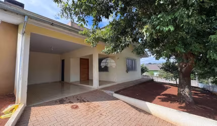 Casa com 4 quartos para alugar na Rua Ivo Cantu, 340, Parzianello, Pato Branco, 123 m2 por R$ 2.450
