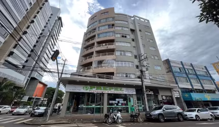 Apartamento com 3 quartos para alugar na Rua Tocantins, 2135, Centro, Pato Branco, 140 m2 por R$ 3.900
