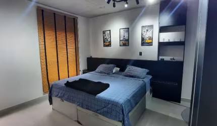 Apartamento de 1 Dormitório - Andar Alto - Totalmente Planejado