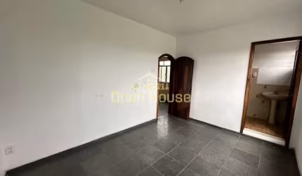 Apartamento à venda no centro de Volta Redonda, Bairro Monte Castelo, Volta Redonda-RJ: 1 Quarto, S