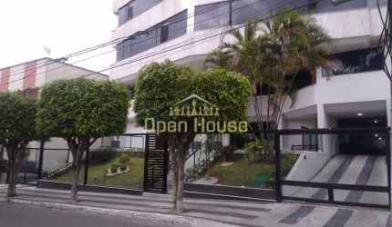Apartamento à Venda com Vista Panorâmica em Jardim Amália, Volta Redonda, RJ: Seu Refúgio Urbano