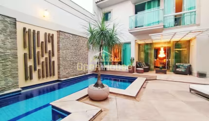 Magnífica Casa com 4 suítes, piscina, sauna e jacuzzi, à venda no bairro Jardim Normandia, em Volta