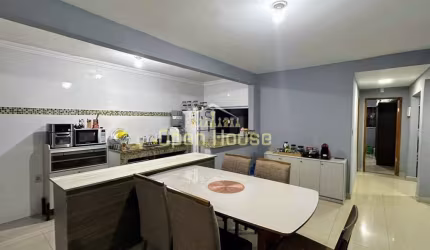 OPORTUNIDADE EXCELENTE!!Casa à venda,com 3 quartos sendo 1 suíte na Vila Santa Cecília, Volta Redon
