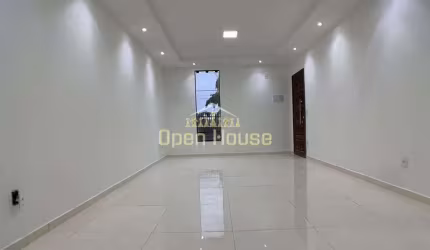 Elegância e Conforto: Casa 3 Quartos com Ampla Área de Lazer e 2 Vagas!! Casa à venda, Parque Ipira