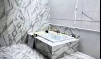 Viva o Sonho: Residência Exclusiva de 5 Quartos e 4 Suítes em um Oasis de Luxo no Coração do Bairro