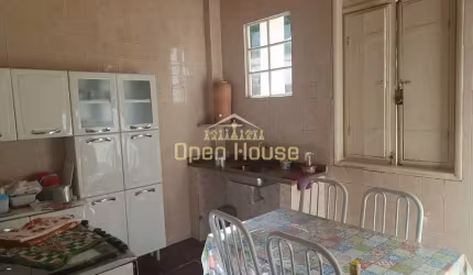 Casa Espetacular em Abelhas, Barra Mansa - O Seu Novo Lar Aguardando por Você!