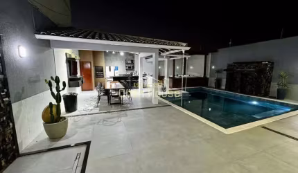 Mansão à Venda na Morada da Colina - Casa Moderna, Completamente Mobiliada e com Área de Lazer Incr