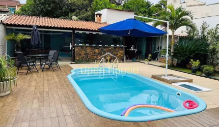 Casa no Ipê Amarelo - Belvedere | 3 Quartos, Suíte, Piscina e Área Gourmet em Rua Privilegiada