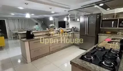 Vendo casa espetacular no Jardim Belvedere, Volta Redonda, com 03 suítes, área gourmet completa, pi
