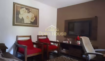 Casa à Venda em Volta Redonda - 5 Quartos, 400m², Ideal para Investimento na Zona Nobre de São João