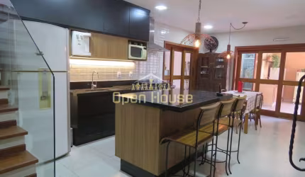 Vendo Casa Espetacular com 5 Quartos, Suíte Master e Hidromassagem na Vila Santa Cecília – Volta Re
