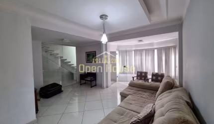 Casa de 2 Andares com 3 Suítes no Jardim Veneza – Volta Redonda/RJ