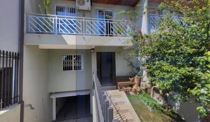 Triplex para Venda em Curitiba, Boa Vista, 3 dormitórios, 1 suíte, 3 banheiros, 4 vagas