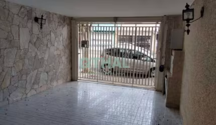 Sobrado a Venda de 120m² com 3 dormitórios, 1 vaga no Jardim Aeroporto.