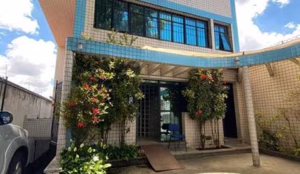 Prédio Comercial para Alugar de 750m² com 8 banheiros, 10 vagas na Cidade Vargas / Jabaquara.