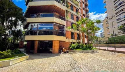 Apto de 276m² à Venda com 3 quartos, 2 suítes, 3 vagas no Campo Belo.