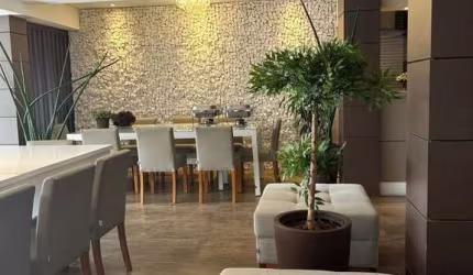 Casa térrea a Venda de 350m² com 3 dormitórios, 2 suítes, 6 vagas no Bosque da Saúde.
