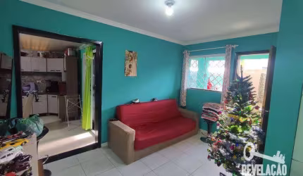 Casa com 3 dormitórios à venda, 100 m² por R$ 360.000,00 - Planta Quississana - São José dos Pinhais/PR
