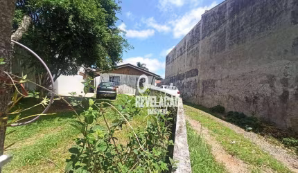 Terreno com 02 casas a venda,  150 m² por R$ 790.000 - Boqueirão - Curitiba/PR