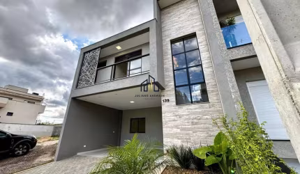 EXCELENTE SOBRADO EM CONDOMINIO EM SJP