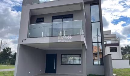 Sobrado Novo em Condomínio Fechado