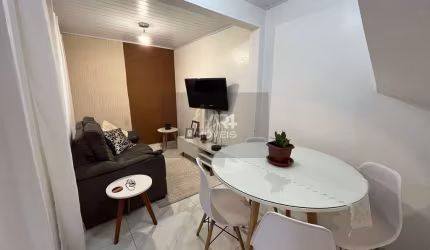 Sobrado à venda no bairro Cajuru em Curitiba/PR