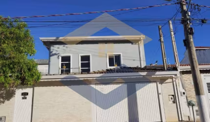 Casa p/ Venda c/ 289 m², 2 Dorms c/ Suíte, Cozinha, 3 WC, Quintal, 3 Vagas de Garagem - Bairro Residencial Girassol - Itupeva/SP