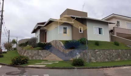 Casa à Venda c/ 179m², 3 Dorms, 1 Suíte, Piscina, Espaço Gourmet c/ Churrasqueira, 4 Vagas - Condomínio Picollo Villaggio - Louveira/SP