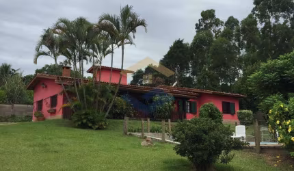 Chácara à Venda c/ 2.000 m², 3 Dorms, 1 Suíte, Churrasqueira, Piscina, Muita Área Verde - Mato Dentro - Jundiaí / SP (Próxima ao Bairro Caxambu)
