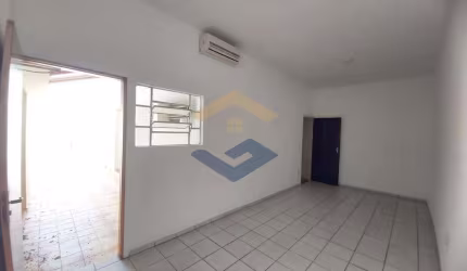 Casa Térrea P/ Venda c/ 146 m², 3 Dorms, 1 Suíte, Sala, Cozinha, Banheiro, Área de Serviço, Quintal, 2 Vagas - Vila Rio Branco - Jundiaí/SP