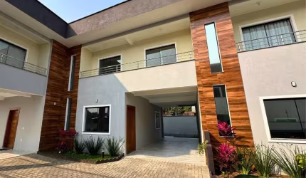 Casa em condomínio fechado com 3 quartos à venda na Rua Humaitá, 507, Bom Retiro, Joinville por R$ 625.000