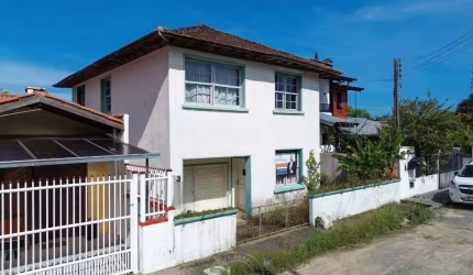 Casa com 5 quartos à venda na Havana, 31, Ubatuba, São Francisco do Sul por R$ 590.000