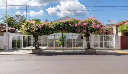 Casa à venda de 2 dormitórios (1 Suíte) no Centro de Brodowski