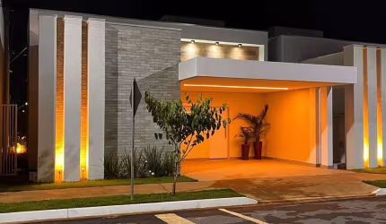 Casa em Condomínio para Venda em Lucas do Rio Verde, Parque dos Buritis, 3 dormitórios, 1 suíte, 2 banheiros, 2 vagas