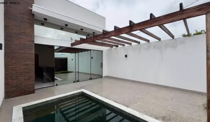 Casa para Venda em Cuiabá, Jardim Universitário, 3 dormitórios, 1 suíte, 2 banheiros, 2 vagas