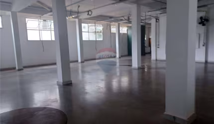 Excelente Comercial próximo a Barão Homem de melo