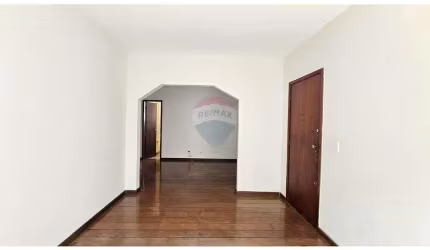 Apartamento com 3 quartos, 2 banheiros com 1 vaga