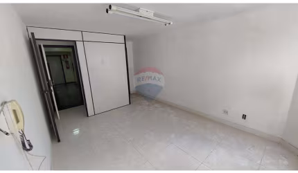 VENDA Região Hospitalar - Sala comercial com vaga de garagem - 22 m² - Sta. Efigênia / BH - R$ 160.000,00