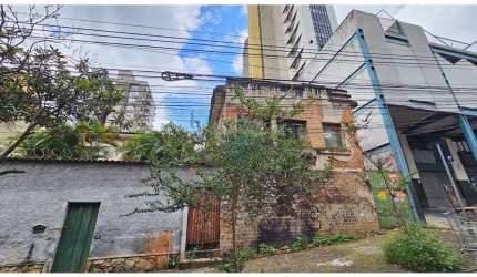 Lote Comercial, no bairro Santa Efigênia, área hospitalar