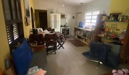 Chácara em Itanhaém. Mobiliada, com Rio em Frente e Excelente Espaço Externo!