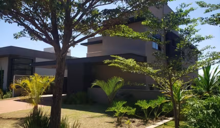 SOBRADO EM CONDOMÍNIO DE ALTO PADRÃO . ALPHAVILLE III