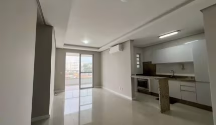 SEJA DONNO DESSE LINDO APARTAMENTO NA PRAIA COMPRIDA