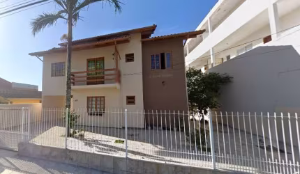 SEJA DONNO DESSA CASA EM FORQUILHINHAS