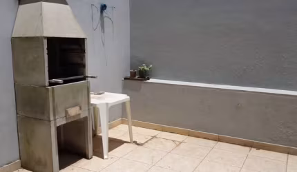 Casa com excelente tamanho.