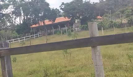 Ótimo sítio em excelente condições